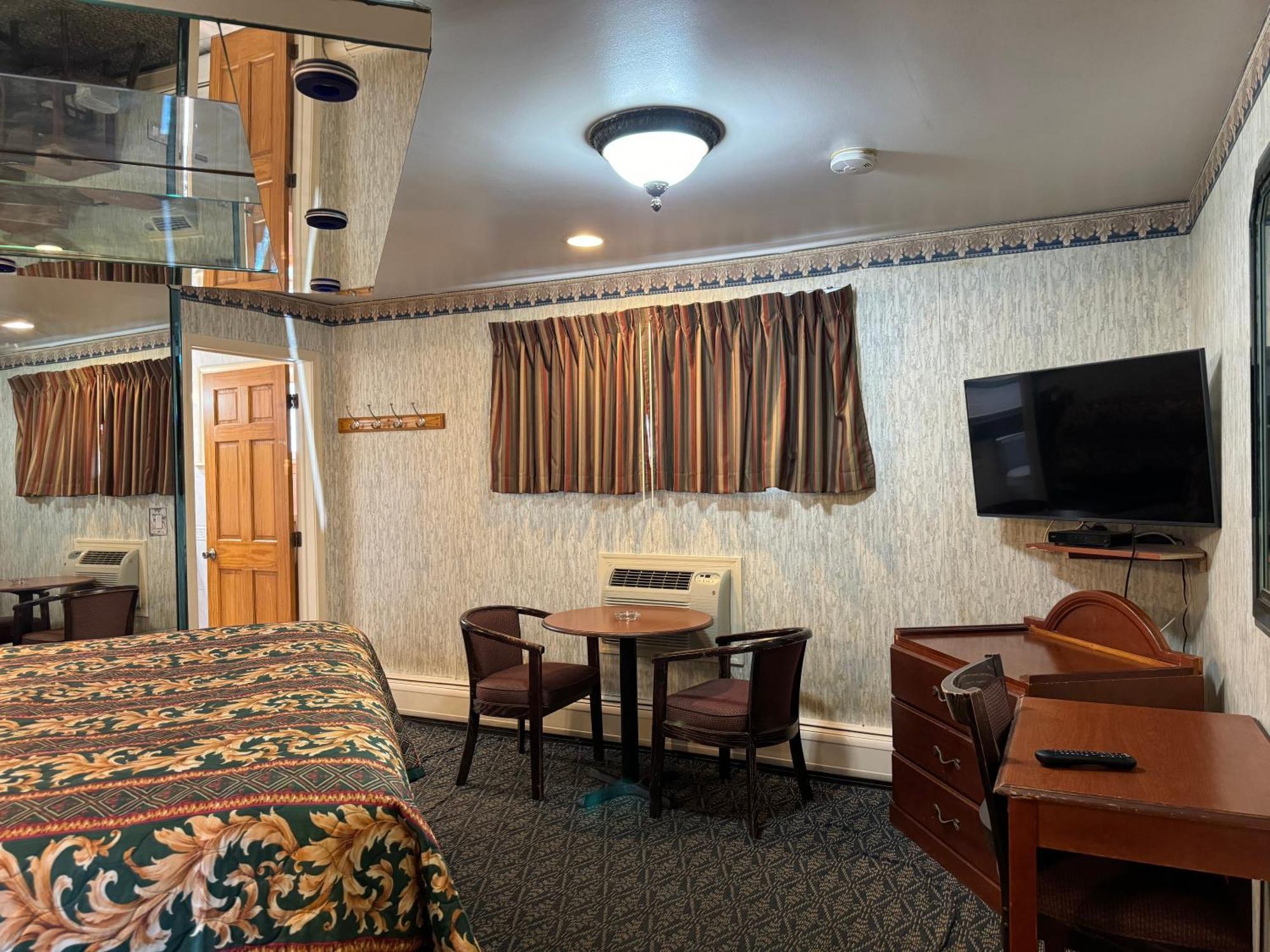 Royal Motel Сикокъс Екстериор снимка